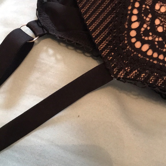 Victoria's Secret Dream Angels Demi Bra - Picture 15 of 15